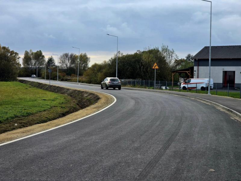 Odbiór przebudowanej drogi w gminie Miękinia