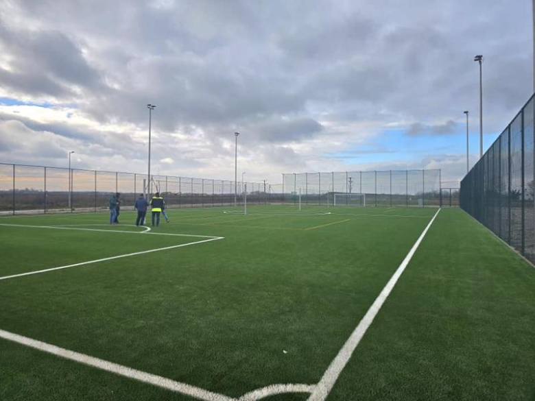 Nowe boisko w Kadłubie