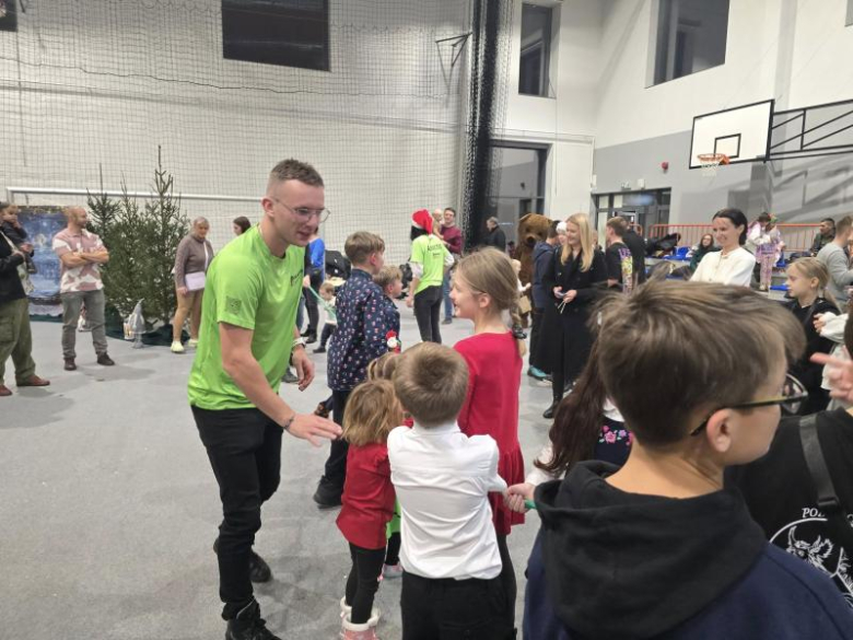 Kiermasz Bożonarodzeniowy w Lutyni