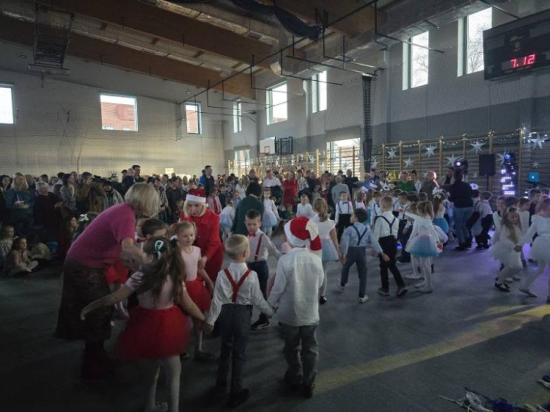 Kiermasz Bożonarodzeniowy w Lutyni