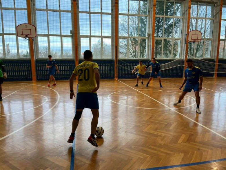 Halowy turniej piłki nożnej