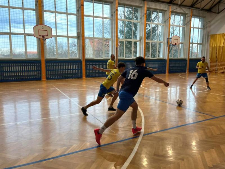 Halowy turniej piłki nożnej