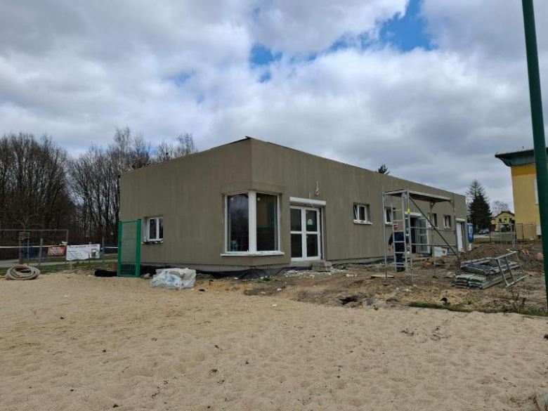 Trwa przebudowa boiska w Miękini