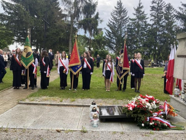 Dla tych, którzy oddali życie – hołd poległym w rocznicę Konstytucji