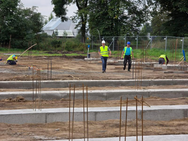 SUW w Źródłach w budowie