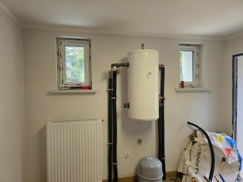 Trwa remont świetlicy wiejskiej w Łowęcicach