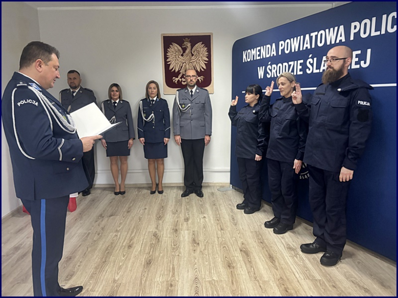 Nowo przyjęci policjanci 