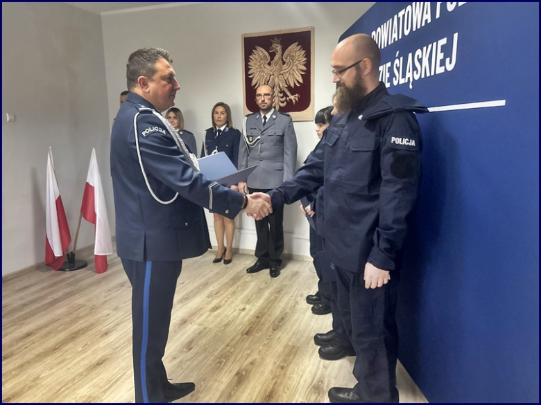 Nowo przyjęci policjanci 