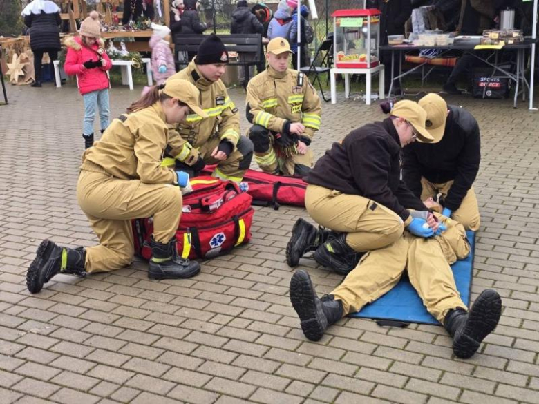 Jarmark Bożonarodzeniowy w Malczycach. Tradycyjne grudniowe spotkanie