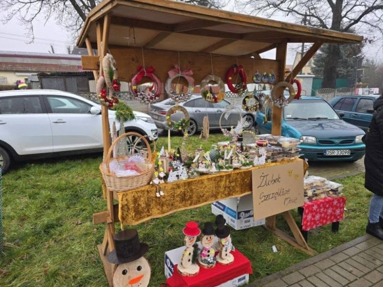 Jarmark Bożonarodzeniowy w Malczycach. Tradycyjne grudniowe spotkanie