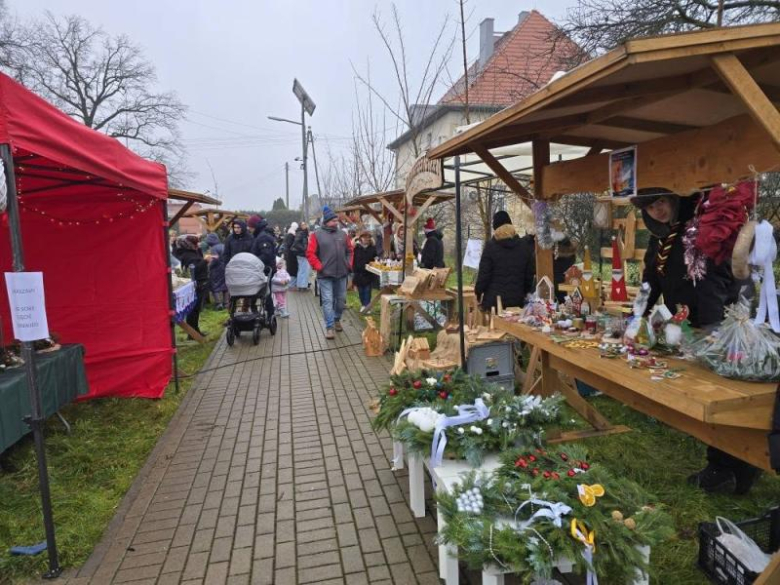 Jarmark Bożonarodzeniowy w Malczycach. Tradycyjne grudniowe spotkanie