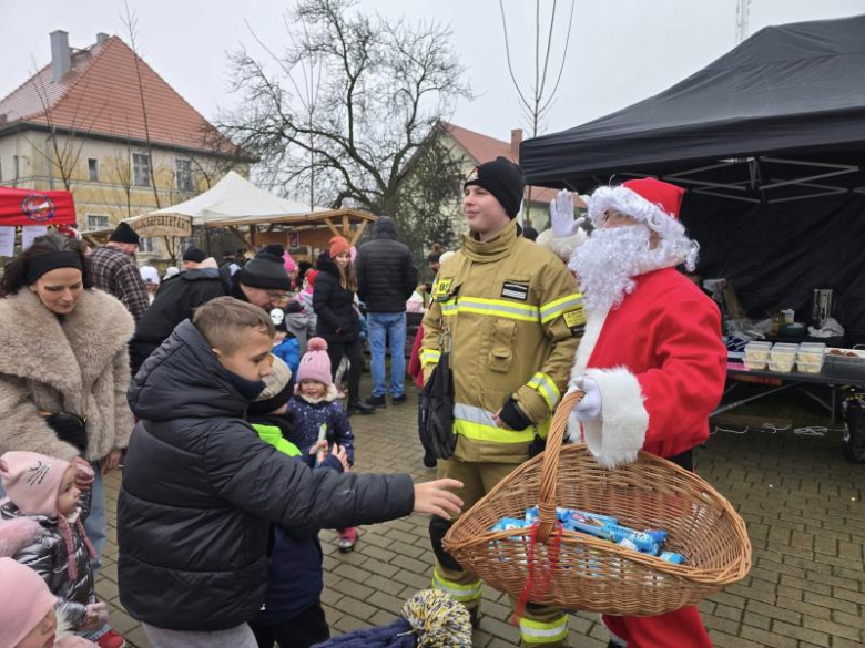 Jarmark Bożonarodzeniowy w Malczycach. Tradycyjne grudniowe spotkanie