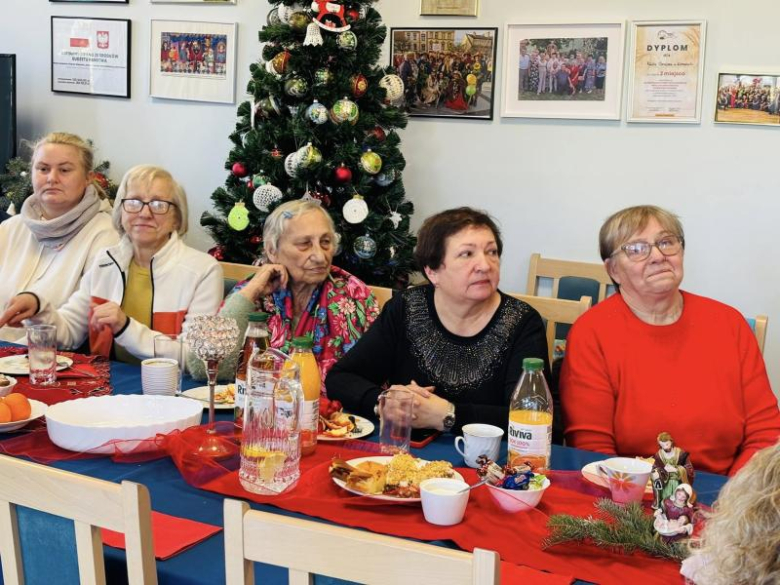 Seniorzy pokazali świąteczną magię. Rozstrzygnięto konkurs filmowy w gminie Udanin