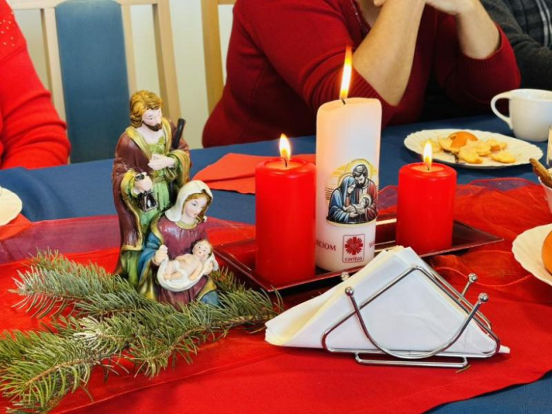 Seniorzy pokazali świąteczną magię. Rozstrzygnięto konkurs filmowy w gminie Udanin