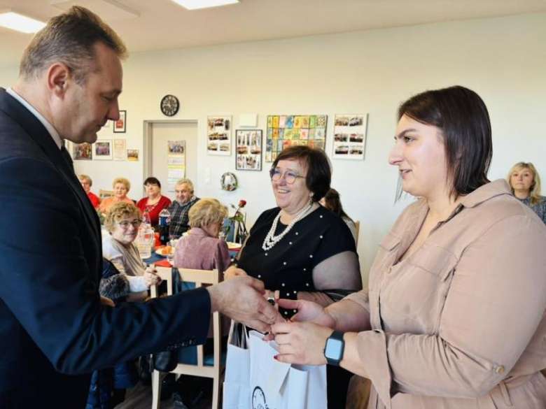 Seniorzy pokazali świąteczną magię. Rozstrzygnięto konkurs filmowy w gminie Udanin