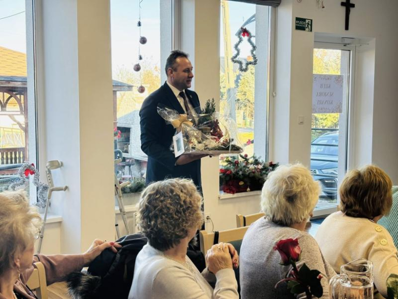 Seniorzy pokazali świąteczną magię. Rozstrzygnięto konkurs filmowy w gminie Udanin