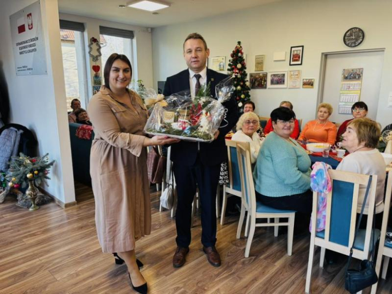 Seniorzy pokazali świąteczną magię. Rozstrzygnięto konkurs filmowy w gminie Udanin