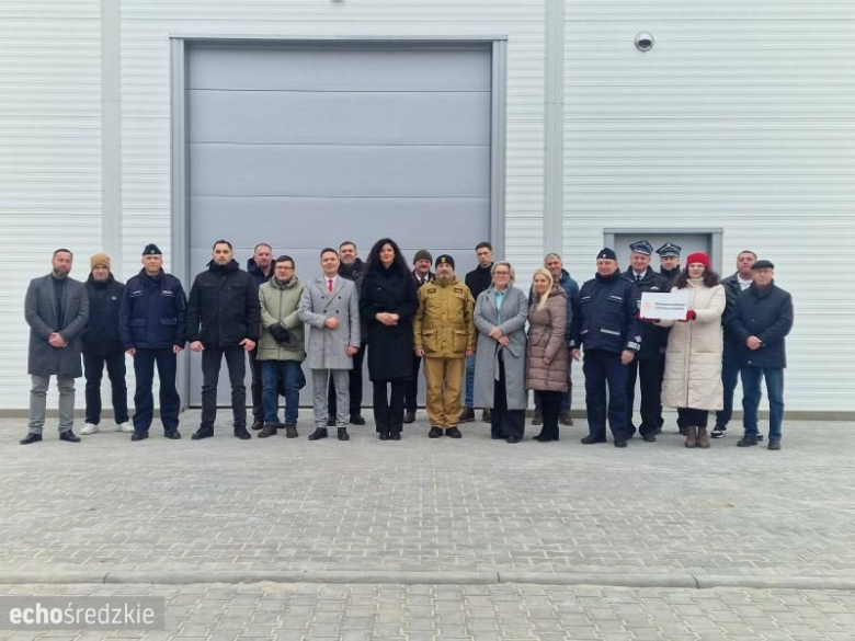 2 lutego w Środzie Śląskiej oficjalnie odebrano nową halę magazynową