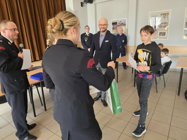 Młodzi znawcy pożarnictwa