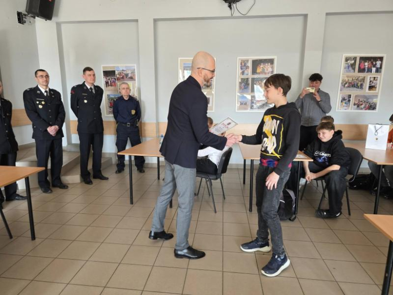 Młodzi znawcy pożarnictwa