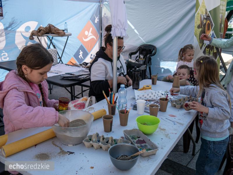 Dzień Ziemi na Rynku Dolnym w Środzie Śląskiej