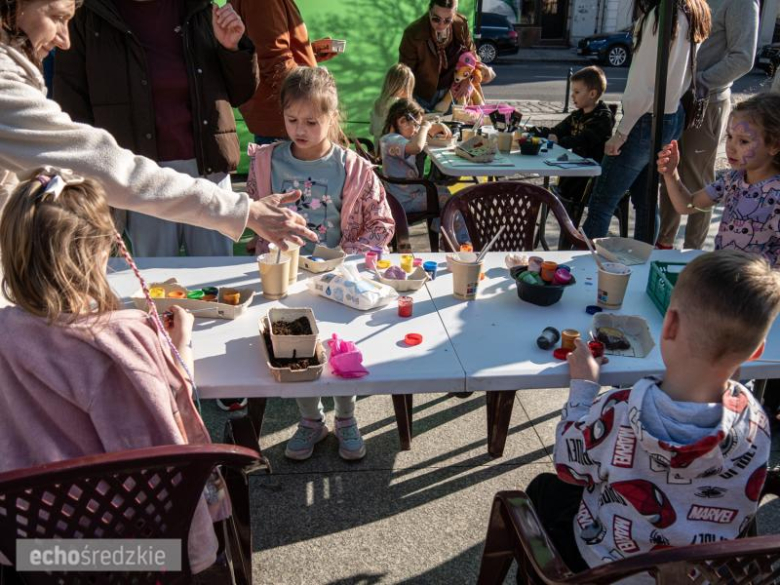 Dzień Ziemi na Rynku Dolnym w Środzie Śląskiej