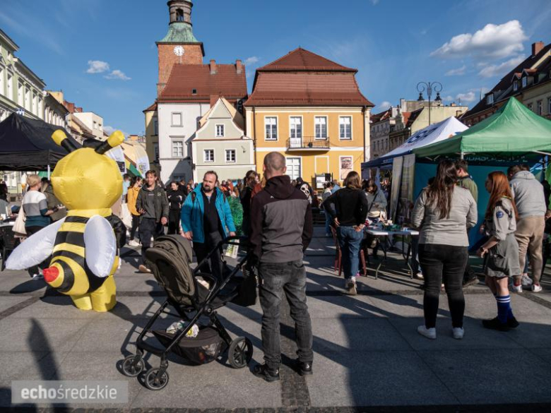Dzień Ziemi na Rynku Dolnym w Środzie Śląskiej