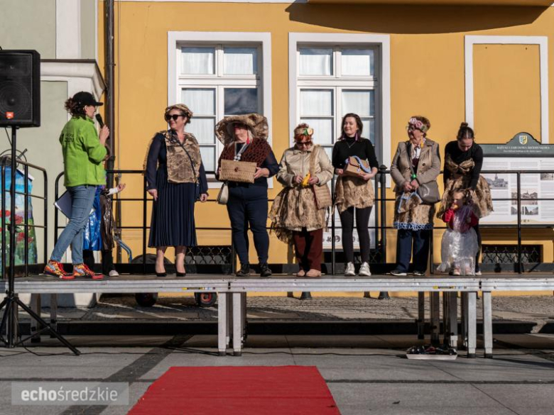 Dzień Ziemi na Rynku Dolnym w Środzie Śląskiej