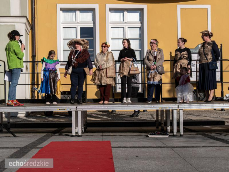 Dzień Ziemi na Rynku Dolnym w Środzie Śląskiej