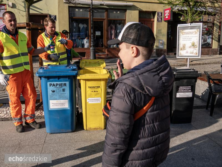 Dzień Ziemi na Rynku Dolnym w Środzie Śląskiej