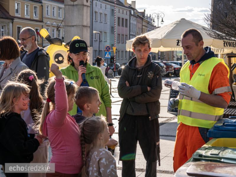 Dzień Ziemi na Rynku Dolnym w Środzie Śląskiej