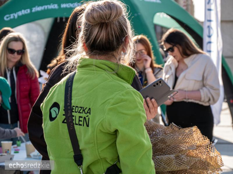 Dzień Ziemi na Rynku Dolnym w Środzie Śląskiej