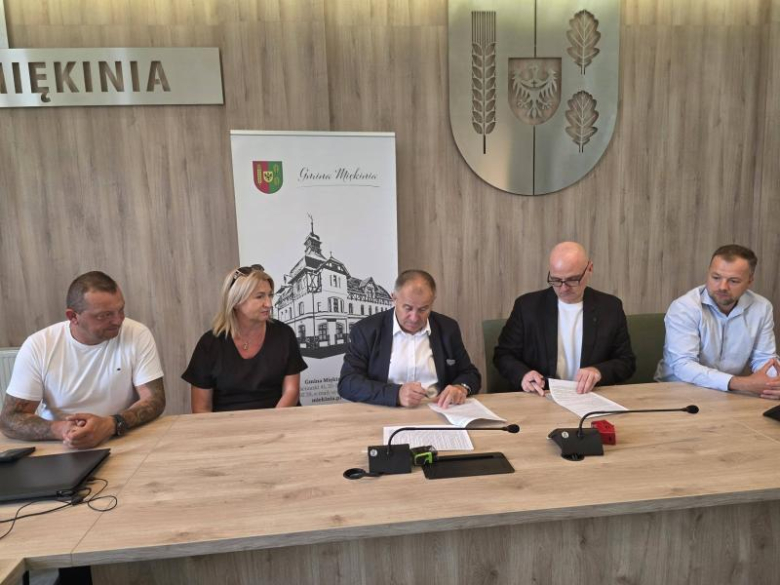 Podpisanie umowy na dokumentacje