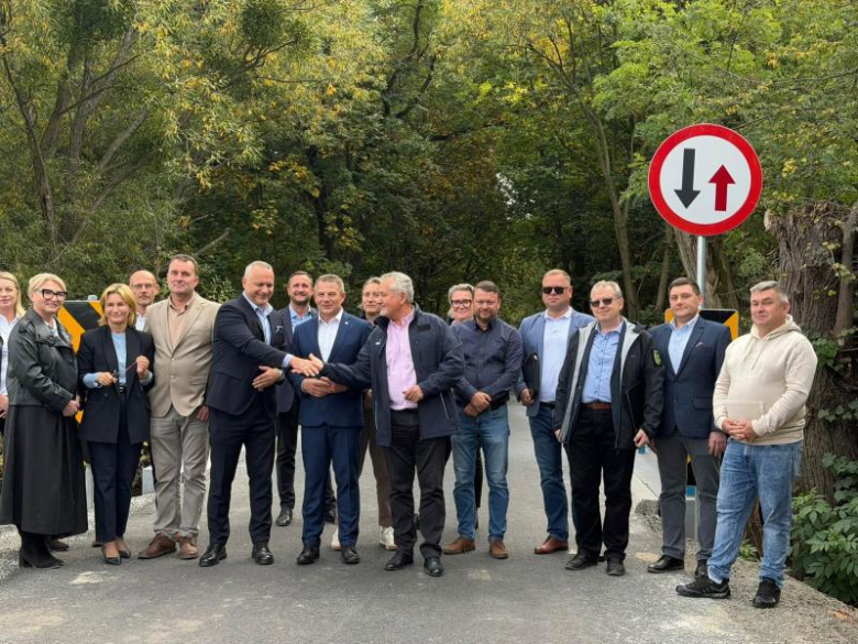 Zakończył się remont drogi w Piotrowicach
