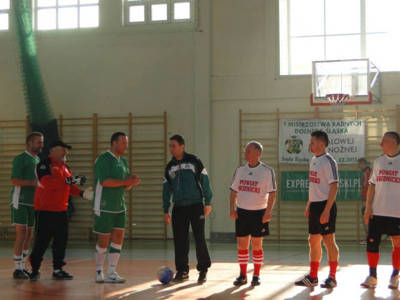 IX Mistrzostwa radnych Dolnego Śląska w halowej piłce nożnej