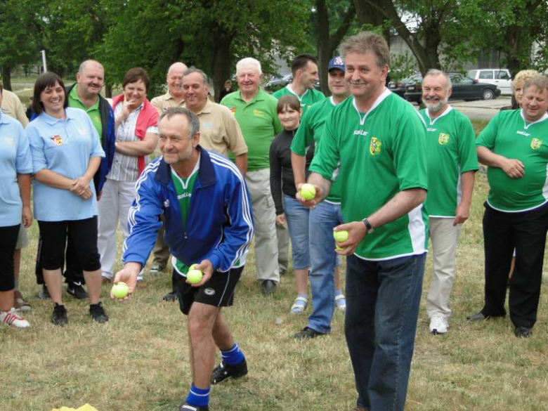 Turniej Radnych Powiatu Średzkiego - Osiek 2011