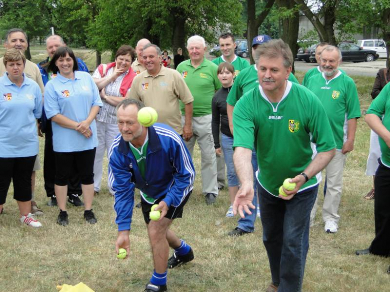 Turniej Radnych Powiatu Średzkiego - Osiek 2011