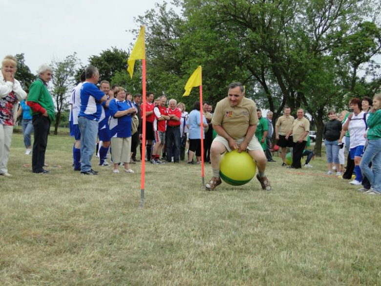 Turniej Radnych Powiatu Średzkiego - Osiek 2011