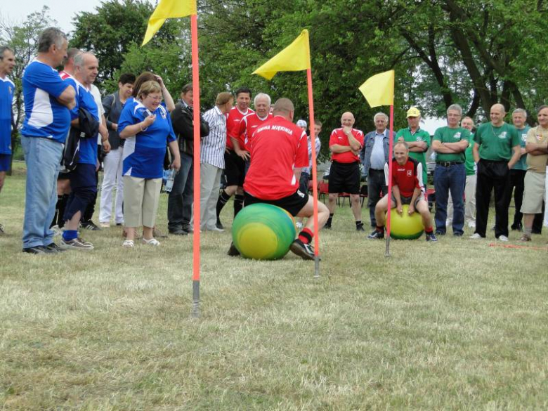 Turniej Radnych Powiatu Średzkiego - Osiek 2011