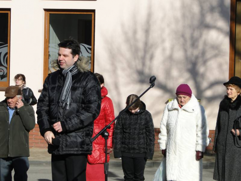 Uroczystości upamiętniające 71 rocznicę pierwszej masowej deportacji Polaków na Syberię