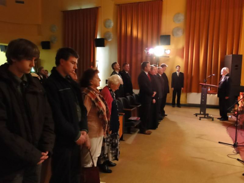 Uroczystości upamiętniające 71 rocznicę pierwszej masowej deportacji Polaków na Syberię