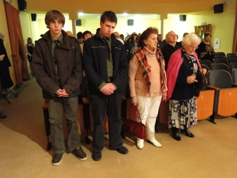 Uroczystości upamiętniające 71 rocznicę pierwszej masowej deportacji Polaków na Syberię