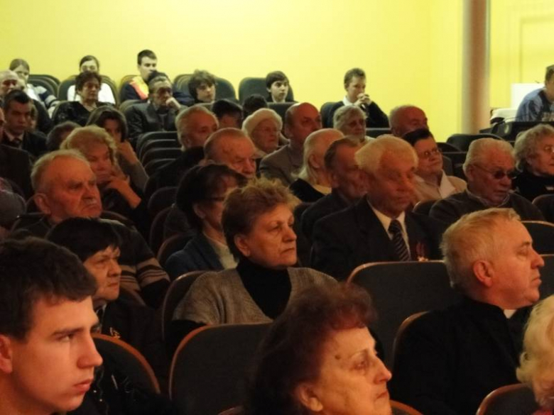 Uroczystości upamiętniające 71 rocznicę pierwszej masowej deportacji Polaków na Syberię