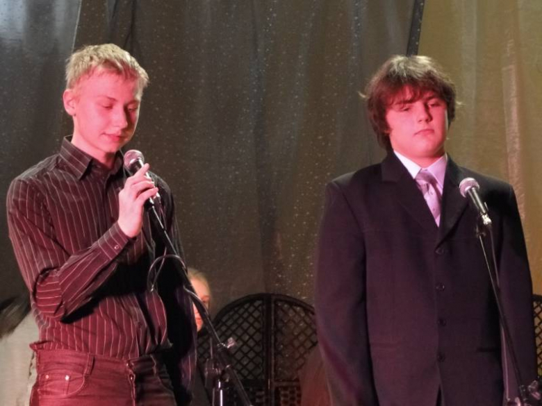 Uroczystości upamiętniające 71 rocznicę pierwszej masowej deportacji Polaków na Syberię