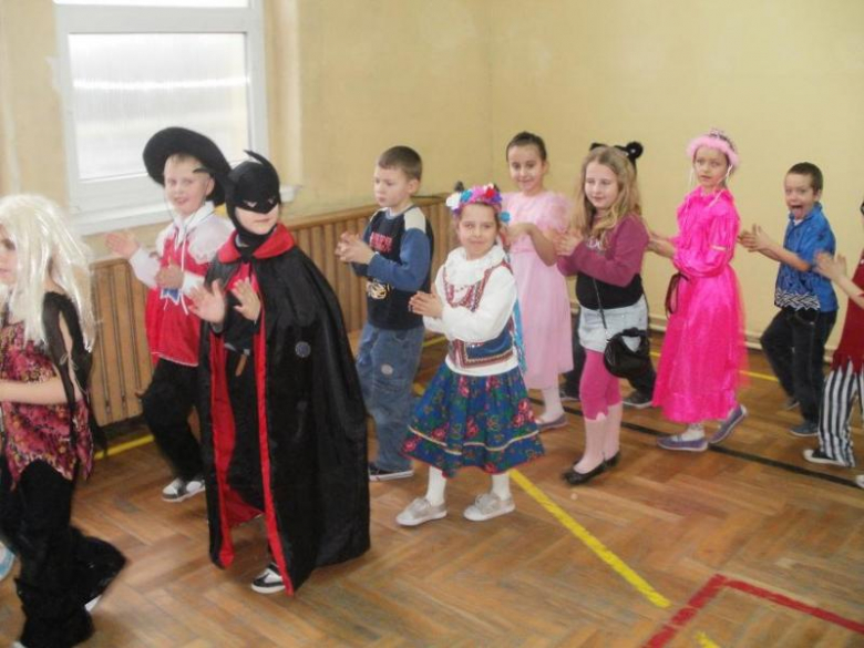 Bal karnawałowy w SP w Kostomłotach