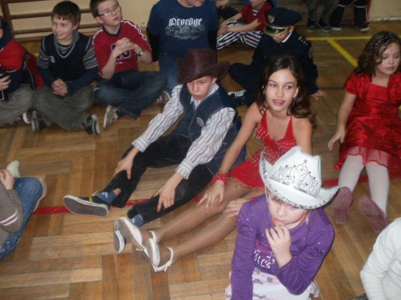 Bal karnawałowy w SP w Kostomłotach