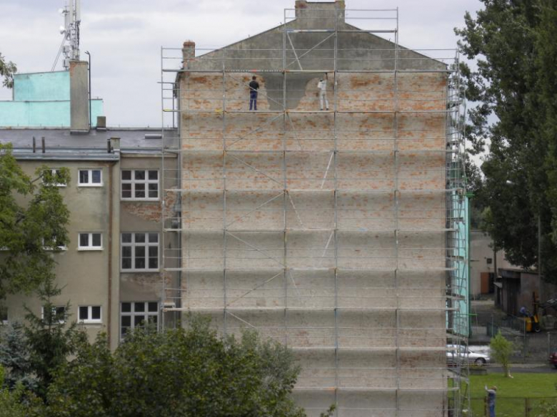 Nowa elewacja na PZSP nr 1 w Środzie Śląskiej