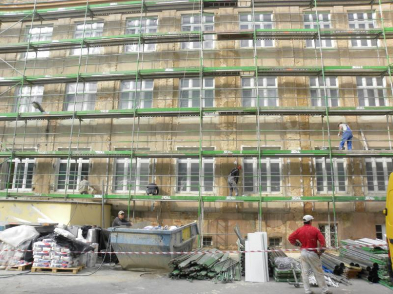 Nowa elewacja na PZSP nr 1 w Środzie Śląskiej