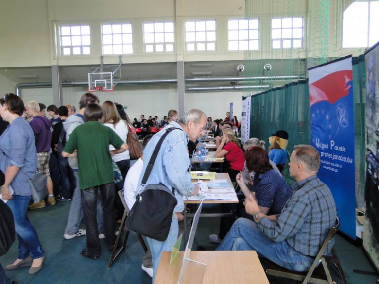 VI Powiatowe Targi Pracy w Środzie Śląskiej