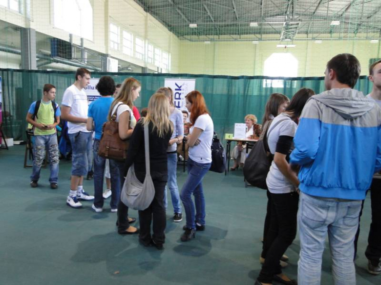 VI Powiatowe Targi Pracy w Środzie Śląskiej